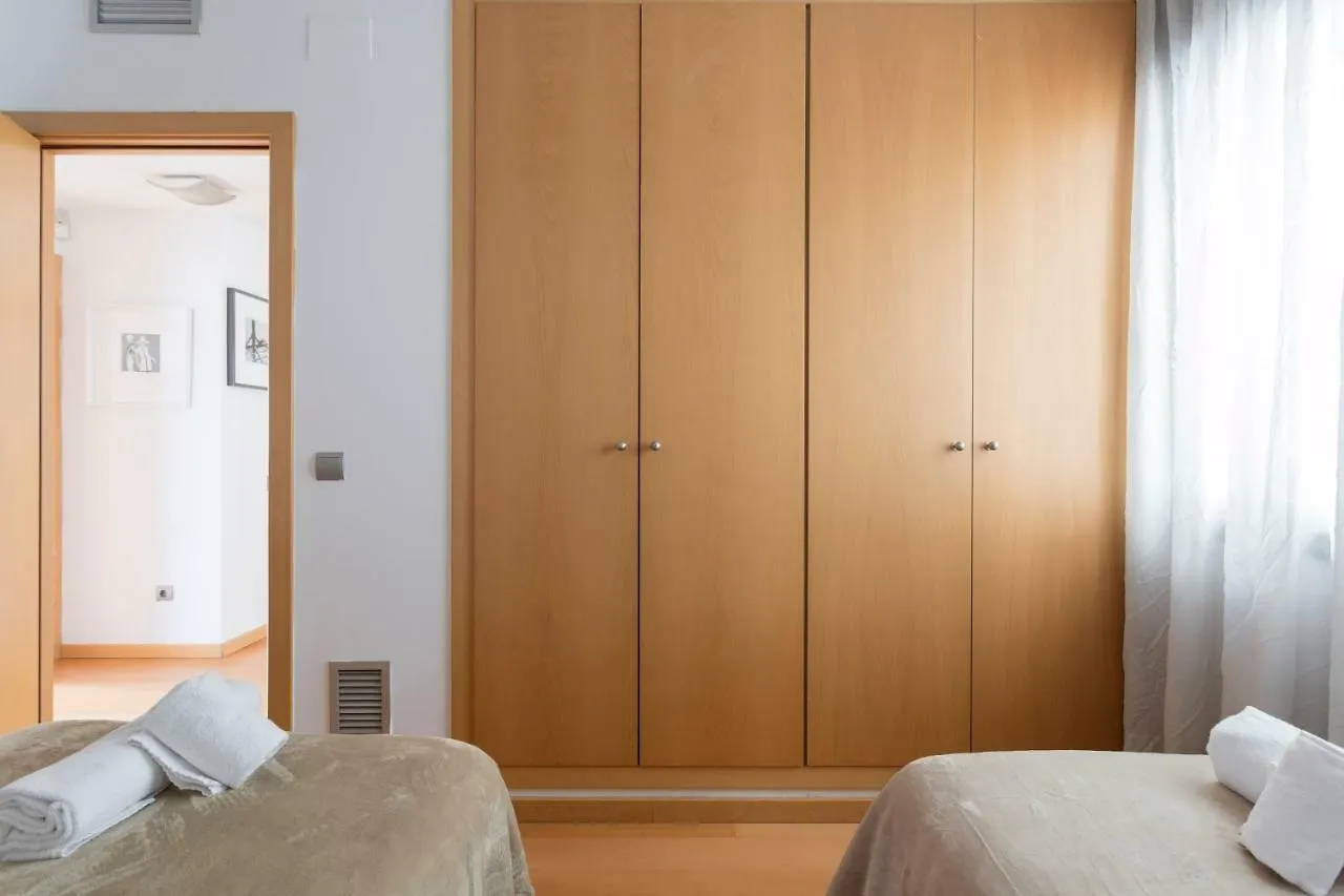 1217 - Pool And Beach Nice Apartment II برشلونة إسبانيا